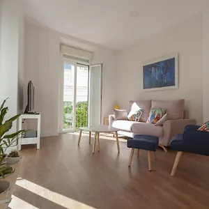 Apartamento Rd Aparcamiento Incluido Triana Luminoso Cómodo 2bd 2bth Sevilha